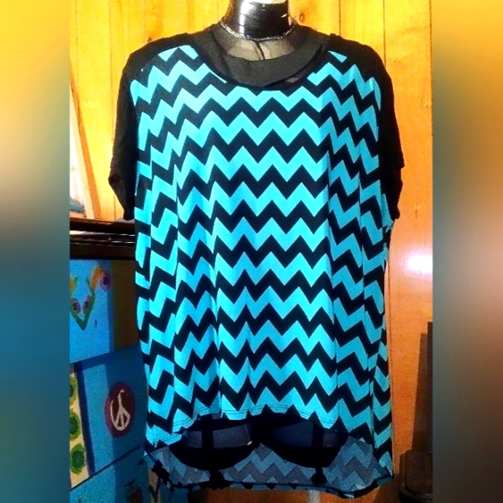 Chevron Superline Blouse Size 3X
